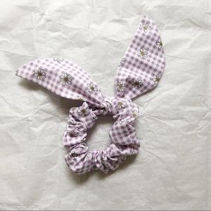 daisy & gingham print bunny ear scrunchie